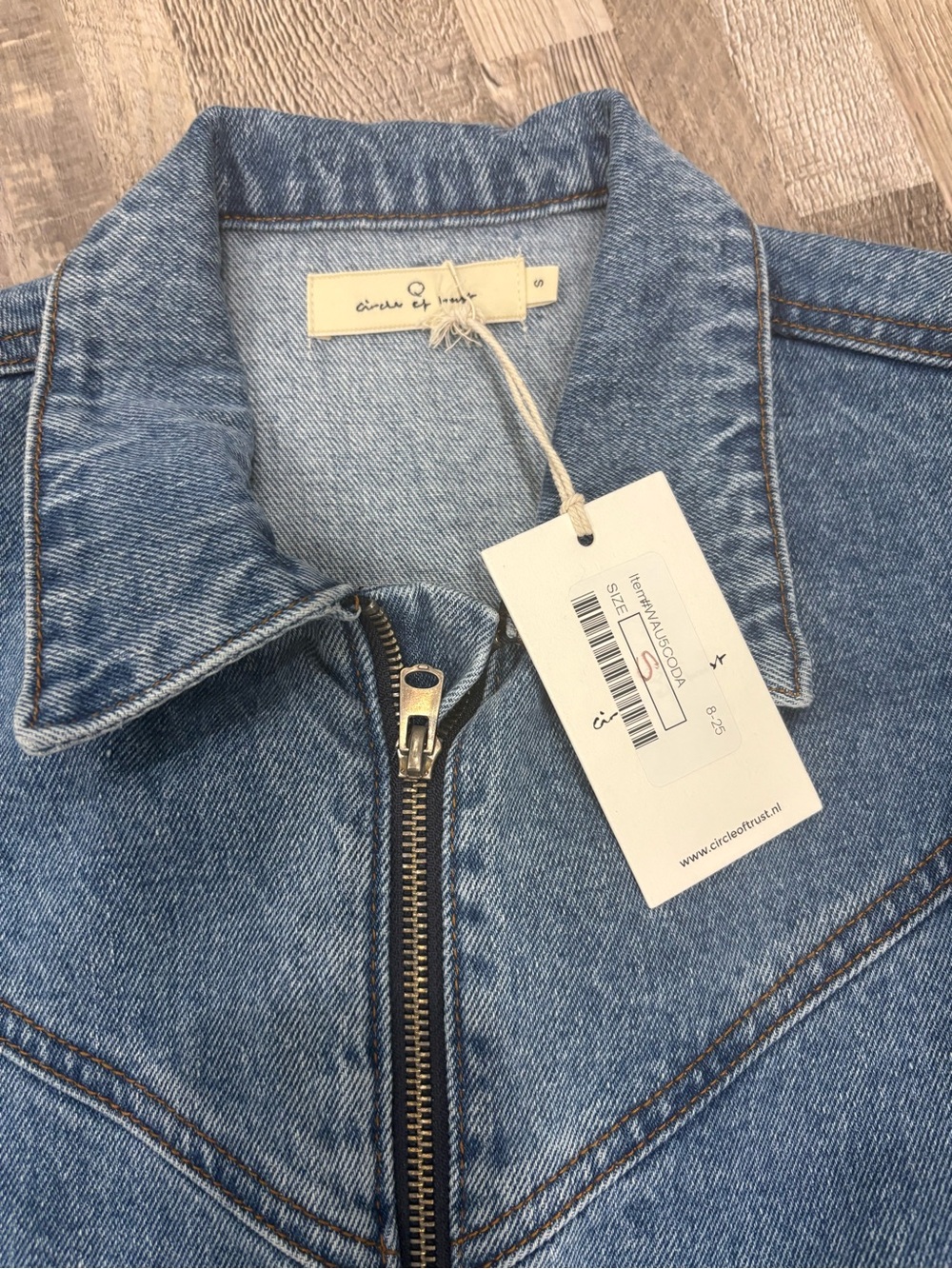 Circle of Trust Levy Jumpsuit- Denim Tie-Waist Jumpsuit Small NWT - Picture 3 of 7